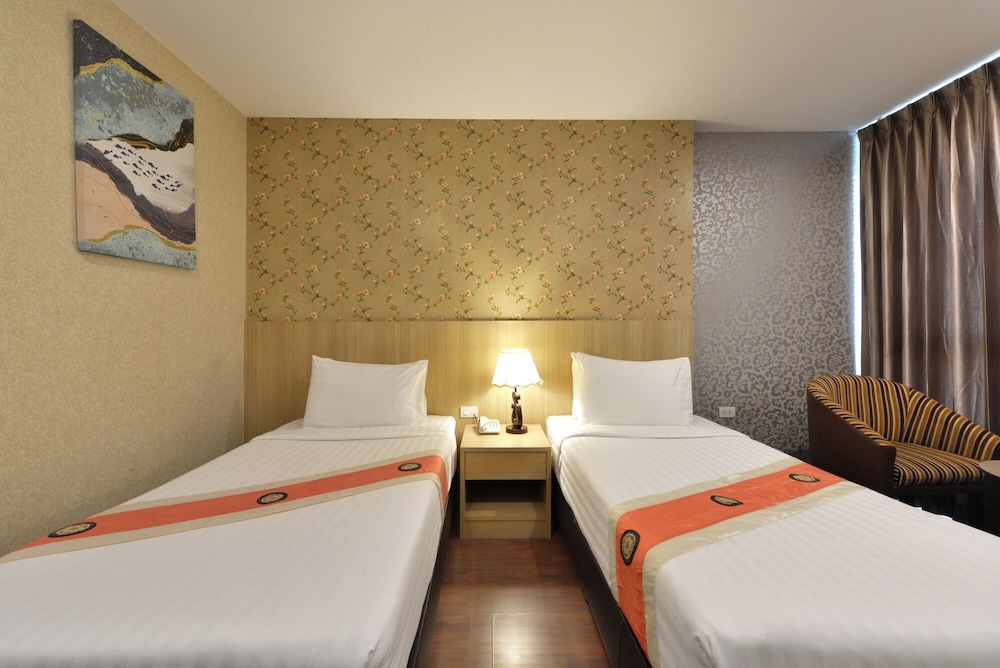 1 BEDROOM, PREMIER, SUITE