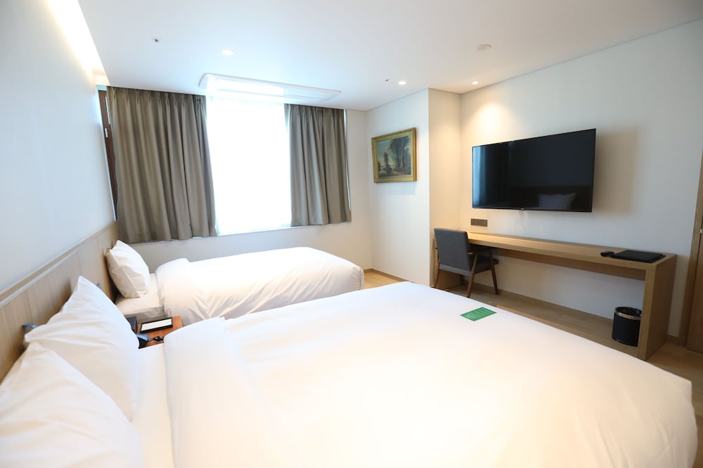 Hotel Arina 8/27