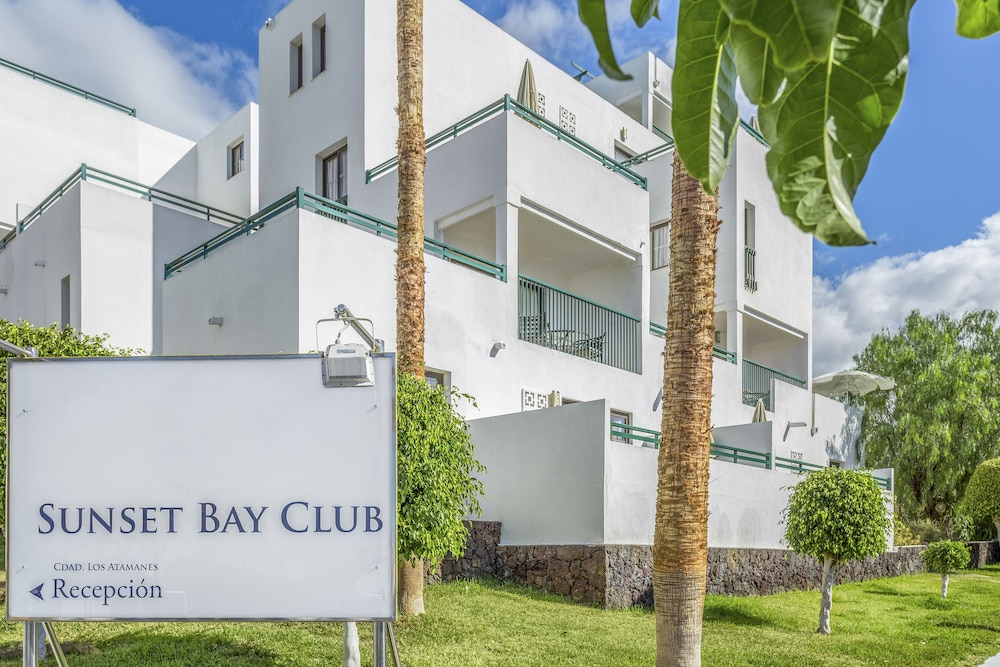 Sunset Bay Club 2/50