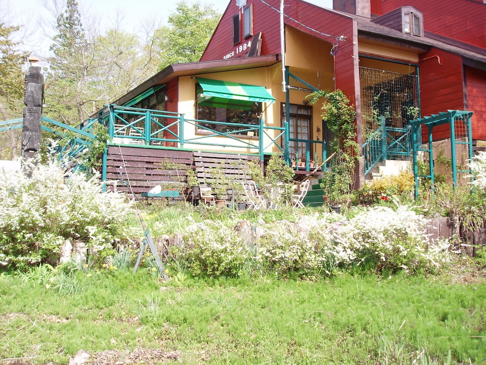 Country Inn Canadian House 5/50