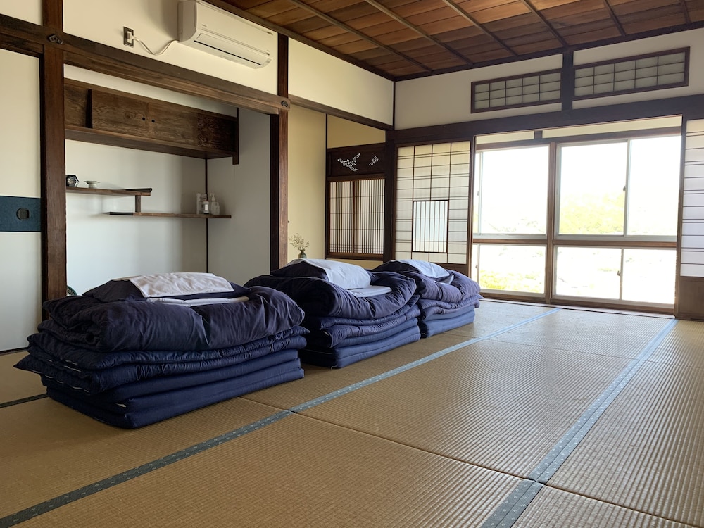 ROOM, TATAMI