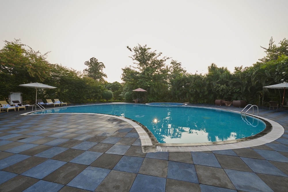 Acorn Hideaway Resort and Spacorbett 30/50