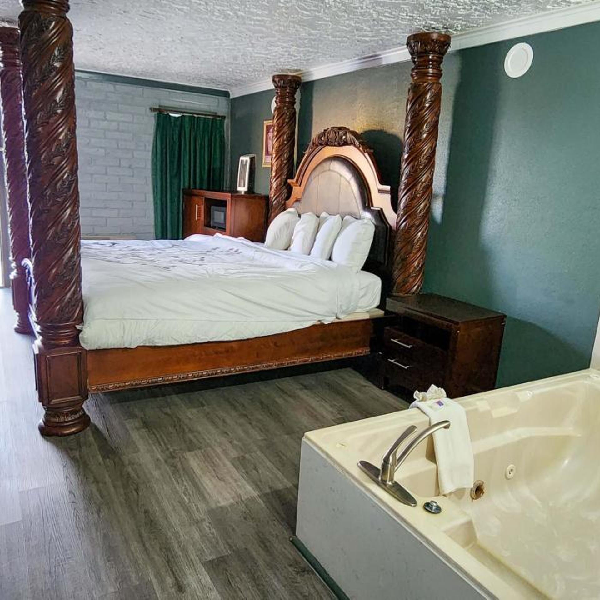 Knights Inn Tyler 34/55