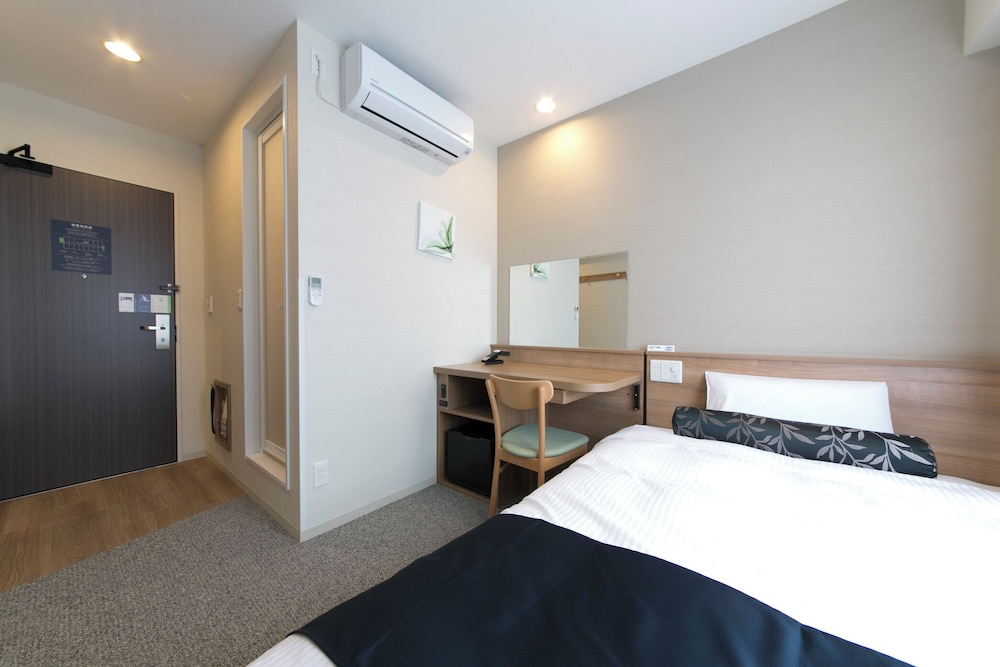 PREMIUM, SINGLE, SMOKING
