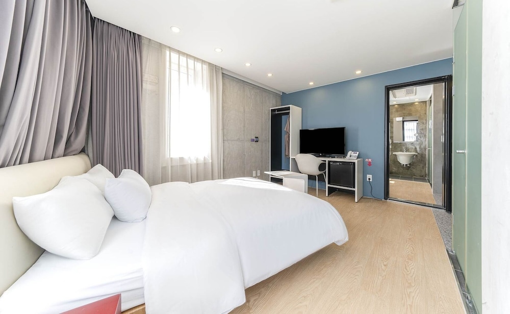 Connected Hotel Guro 28/64