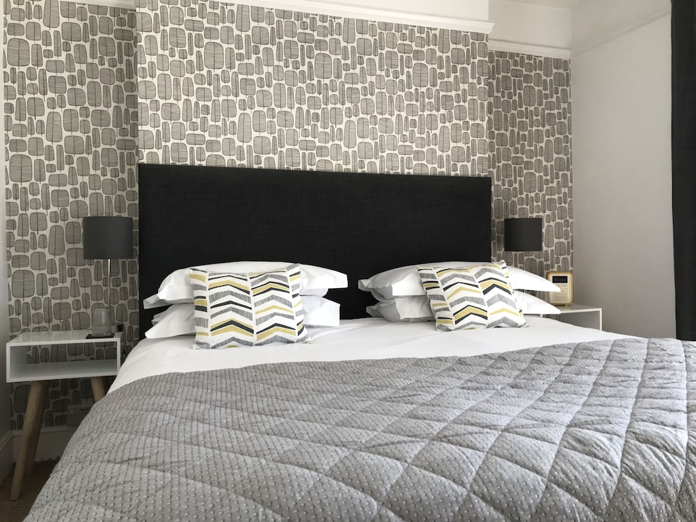 LUXURY, SUITE, KING BED, BALCONY