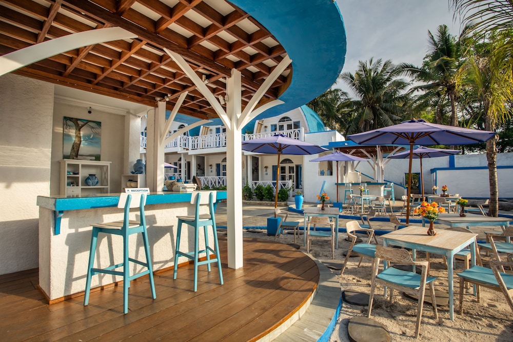 Santorini Beach Resort 43/65