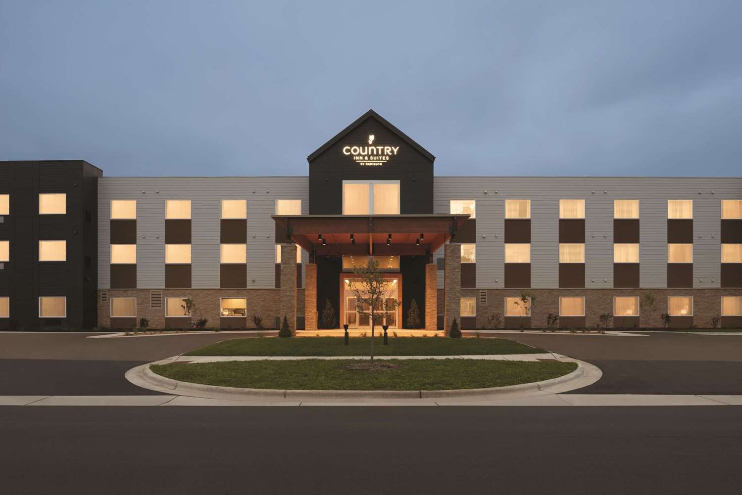 Country Inn & Suites by Radisson, Ft. Atkinson, WI 2/13