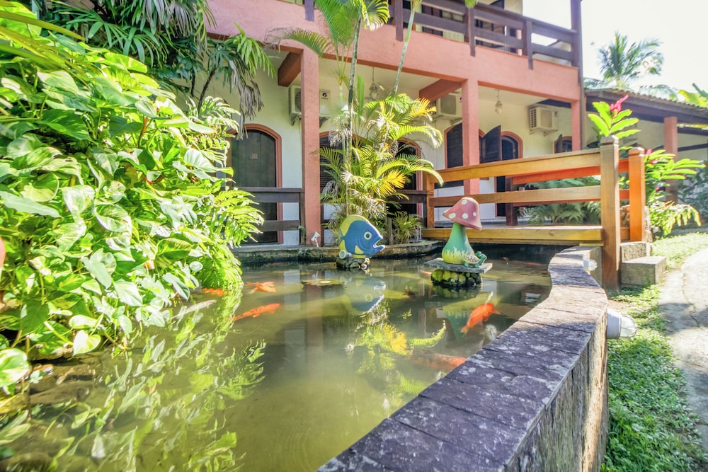 Feiticeira Praia Hotel 76/79