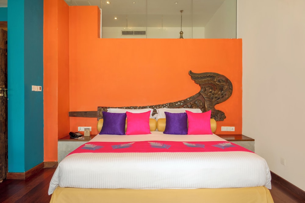 Royal Palms Beach Hotel 17/66