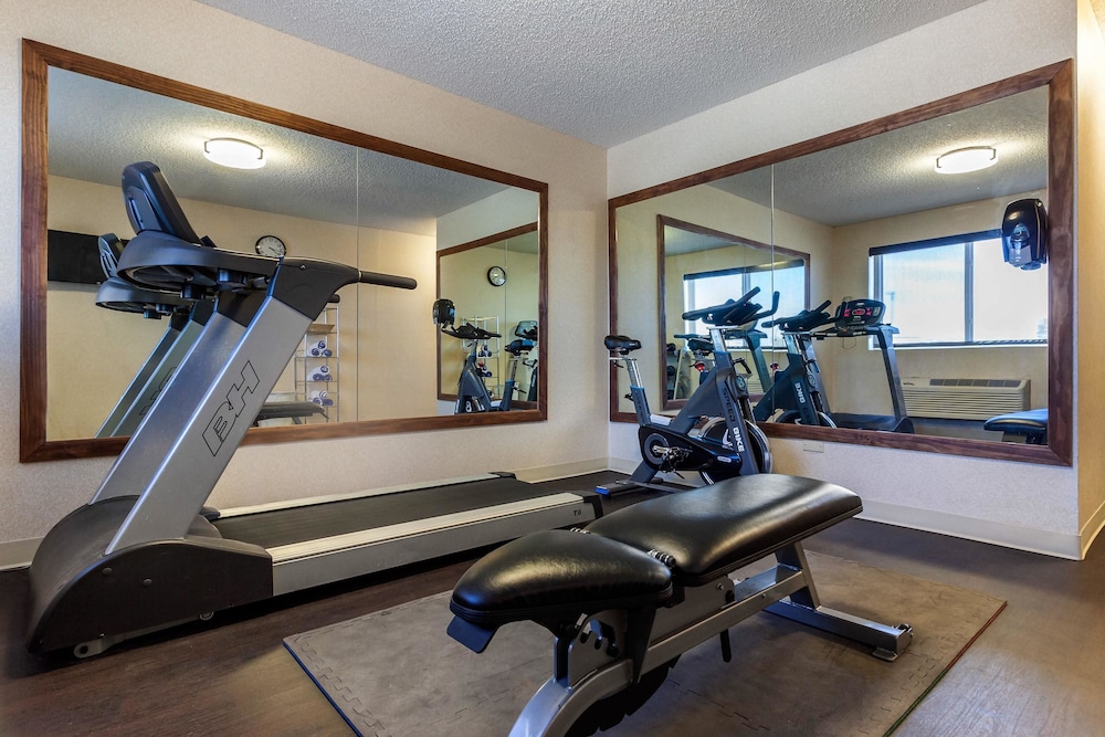 Comfort Inn and Suites Hays I-70 27/46