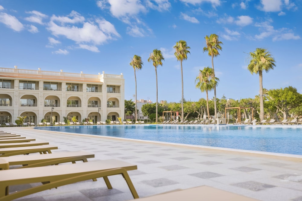 Helnan Antoniades Palace 50/60