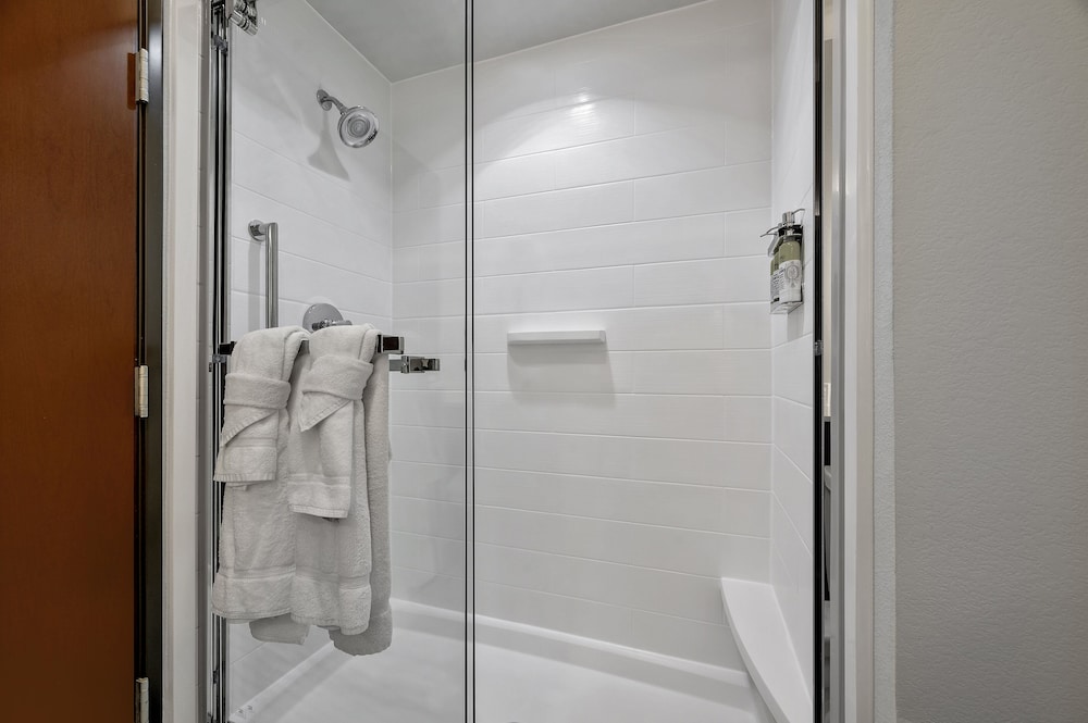 Holiday Inn Express Hotel And Suites Lufkin South 27/68