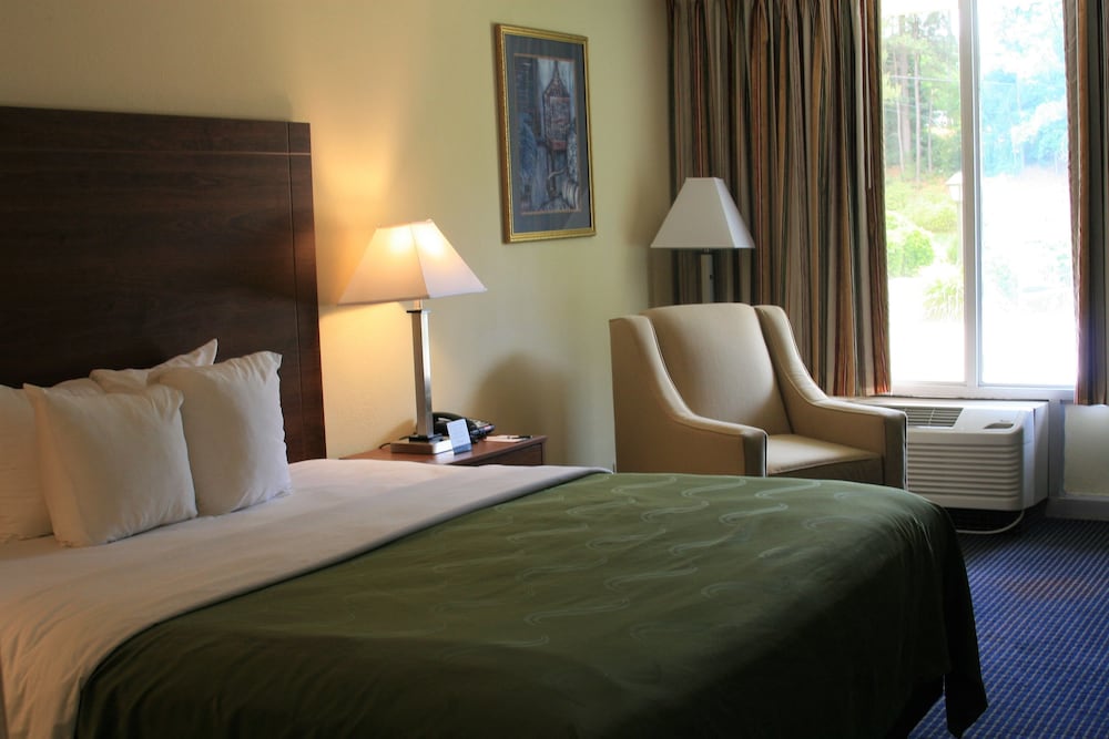 Quality Inn Americus 10/40