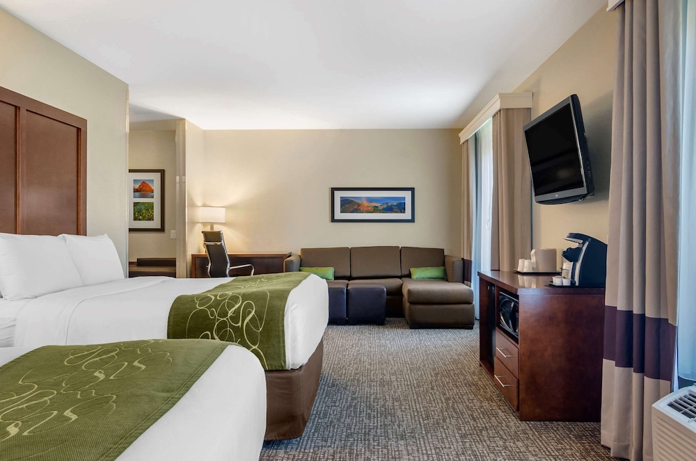 Comfort Suites Helena Airport 14/36