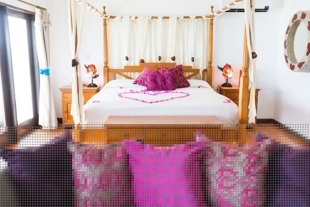 True Blue Bay Resort 19/75
