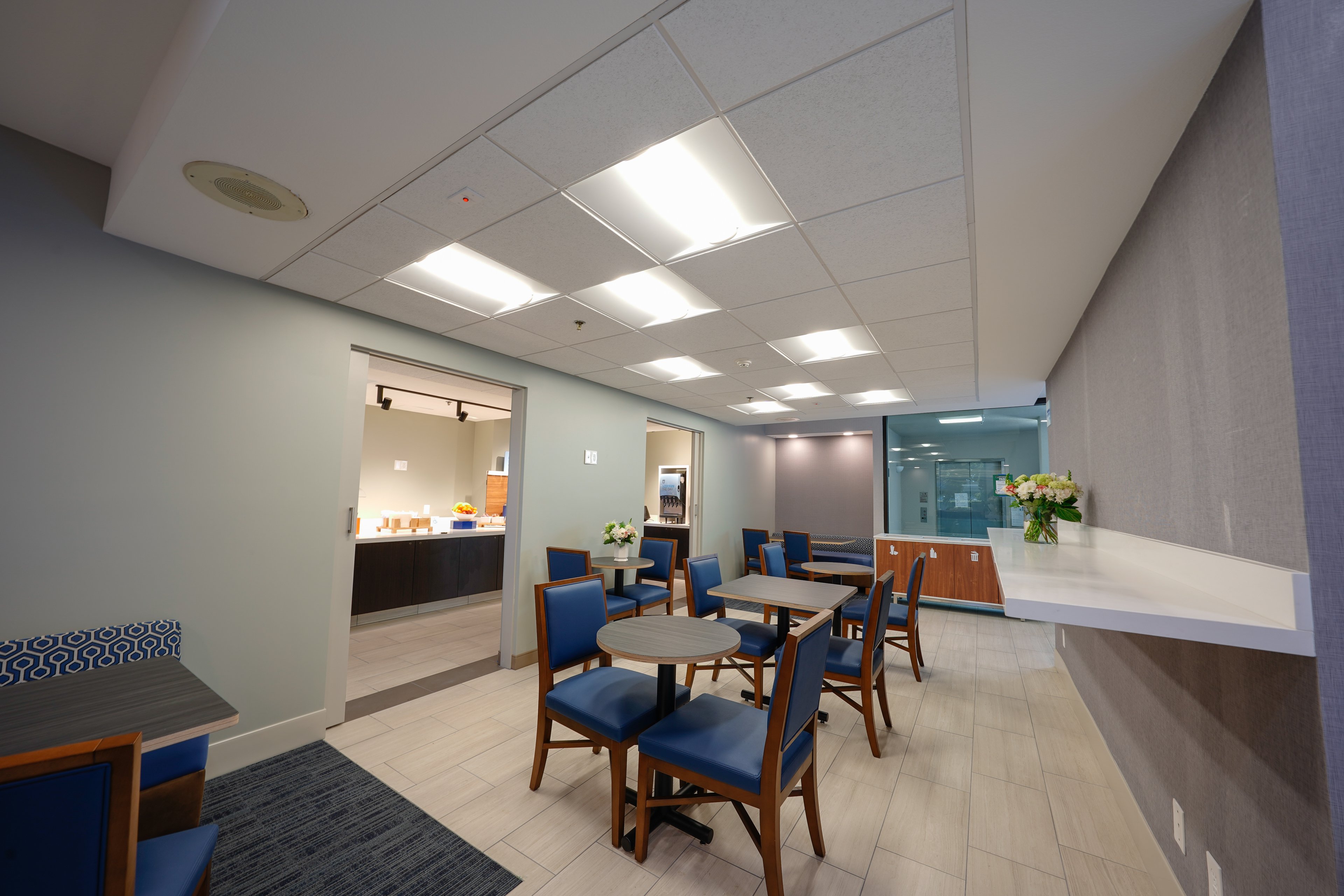 Holiday Inn Express Hotel Suites Santa Clara Silicon Valley 55/75