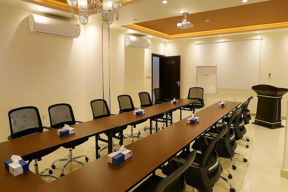 جناح فندق السرايا(Al-Saraya Hotel Serviced apartments) 72/78