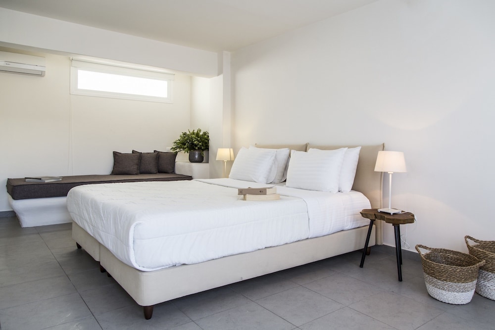 Ftelia Bay Boutique Hotel 12/36