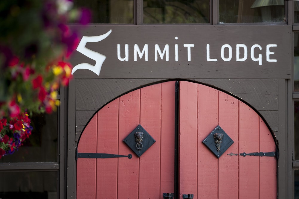 Summit Lodge Killington 18/50