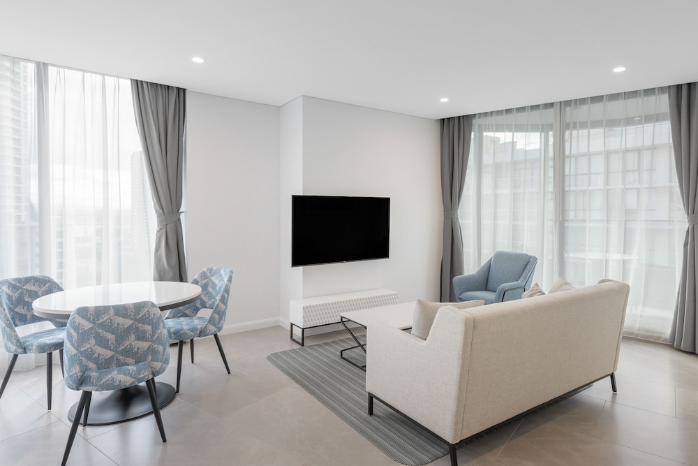 Meriton Suites Surfers Paradise 43/50