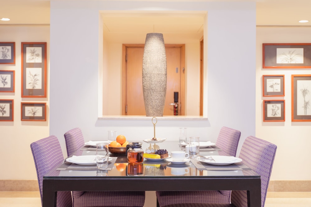 Taj Wellington Mews Luxury Residences 56/63