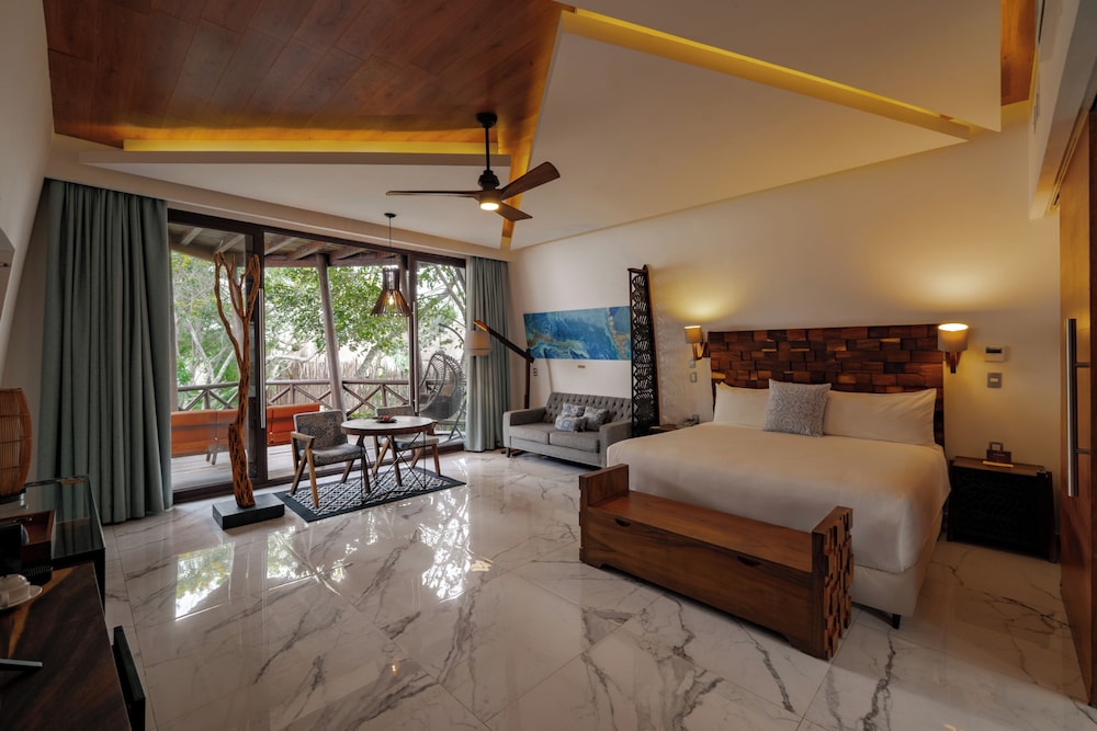 Mia Bacalar Luxury Resort and Spa 12/50