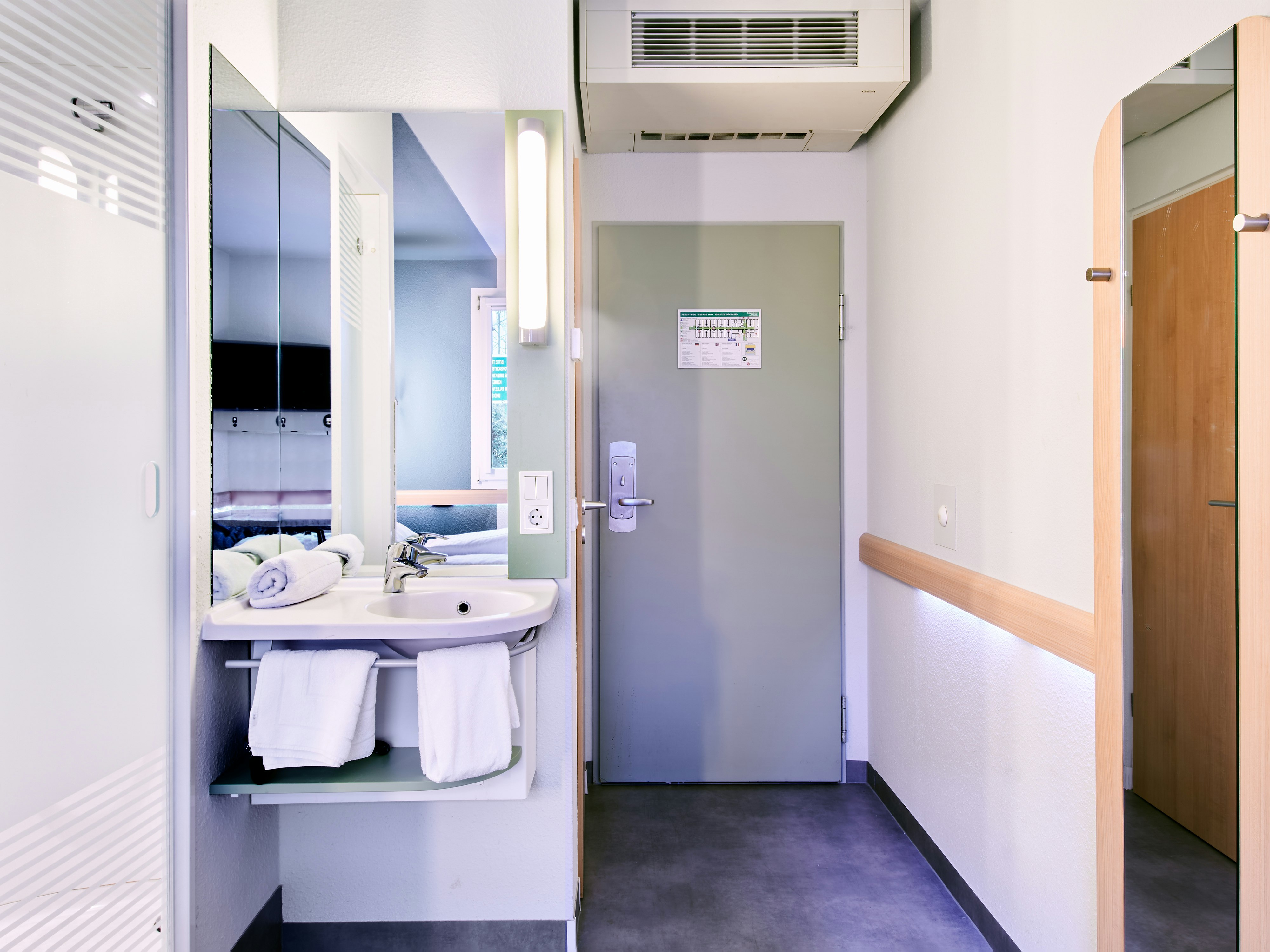 B&B HOTEL Koln-Marsdorf 28/30