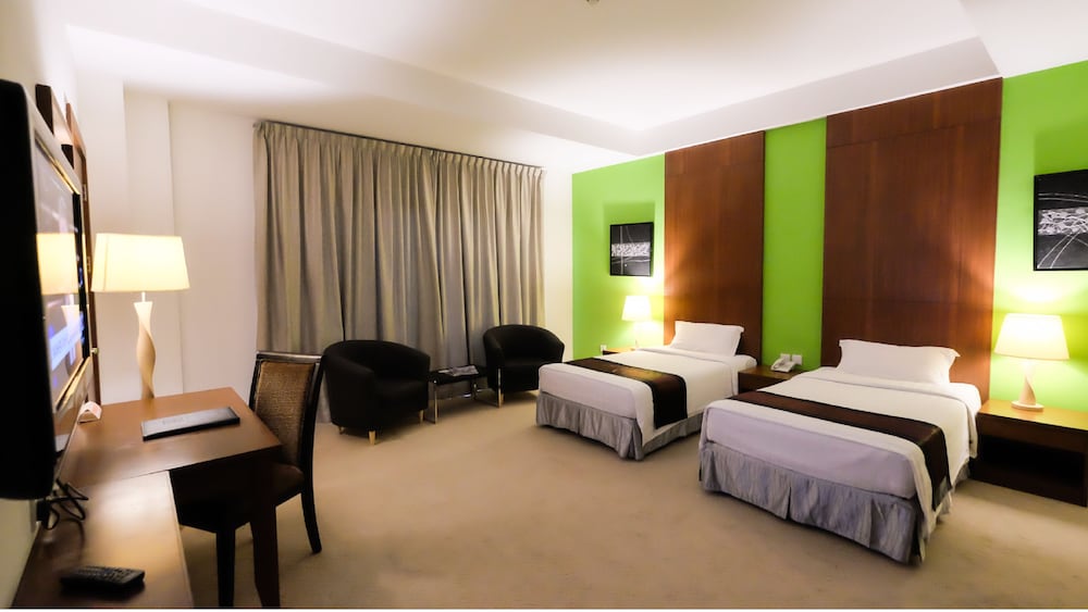 Times Hotel 18/50