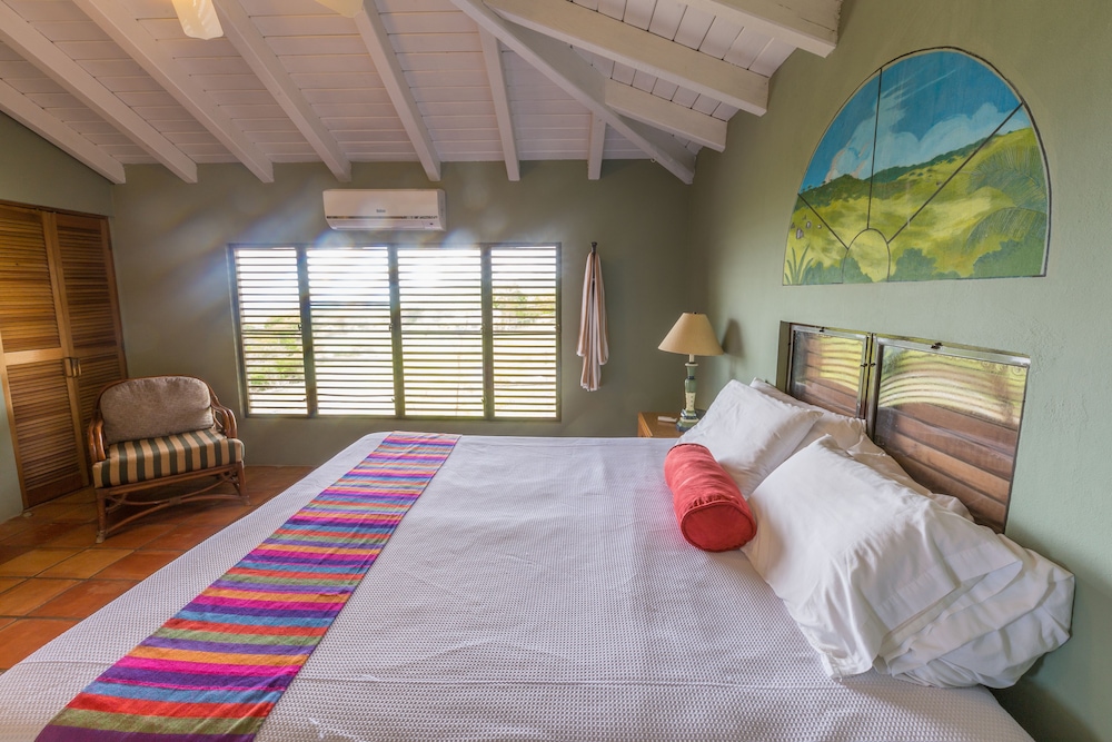 1 Bedroom, High, Standard, King Bed, Private Bathroom
