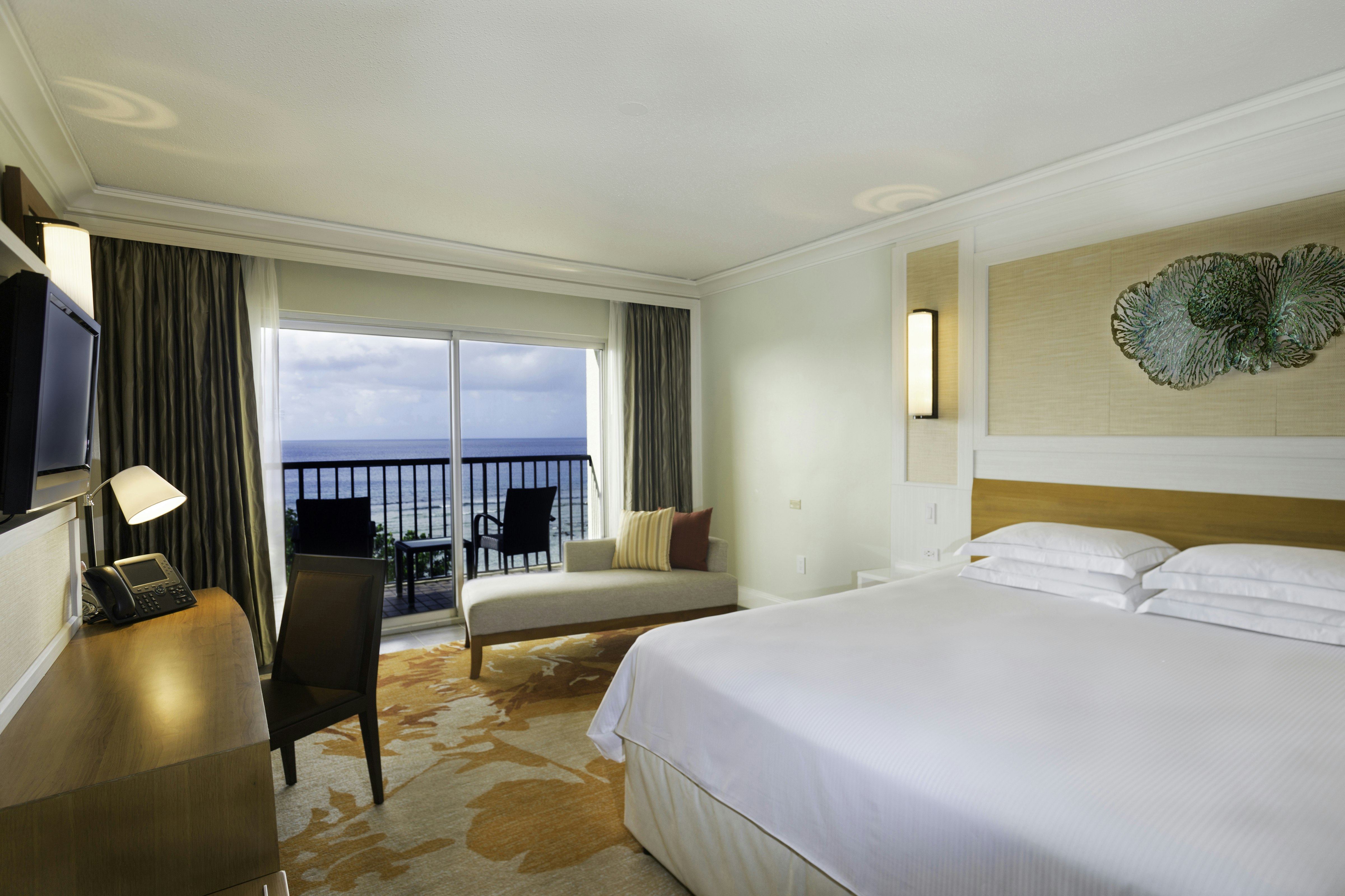 Ocean, King Bed