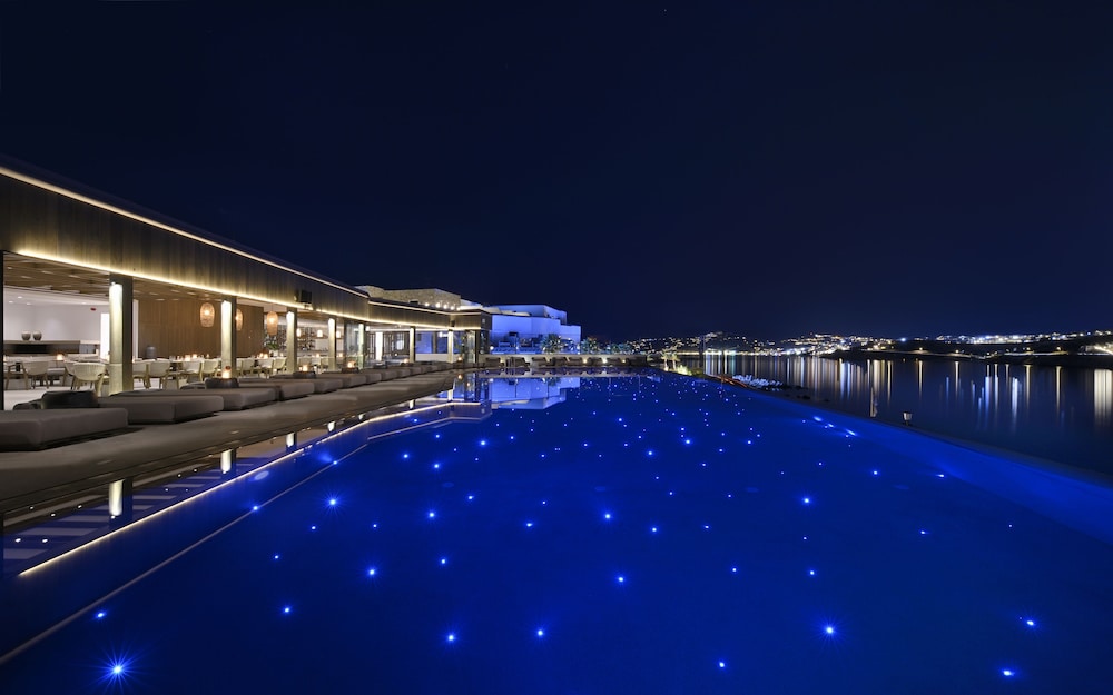 Aeonic Suites and Spa - Adults Only 45/50