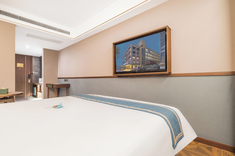 Nostalgia Hotel (Shanghai Fudan University) 23/50