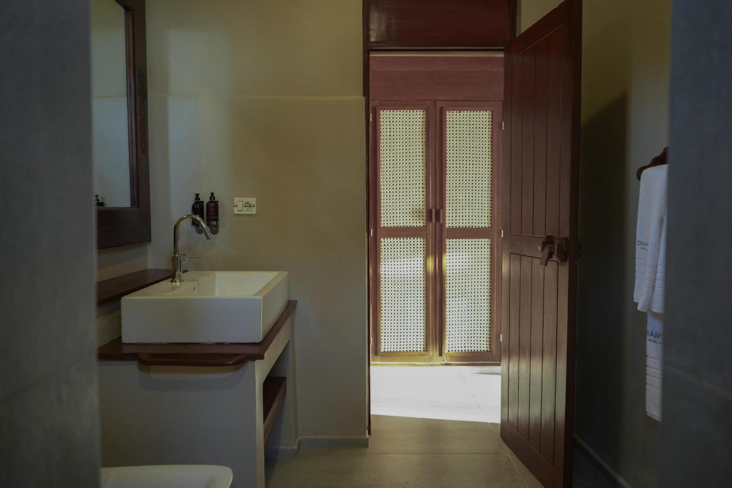 Beach Villa, Single Bed, Sea Front, with Pool، Diamonds Mapenzi Beach Zanzibar 9/9