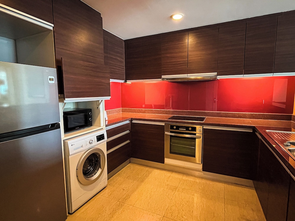 Urbana Sathorn Bangkok, Thailand 40/81