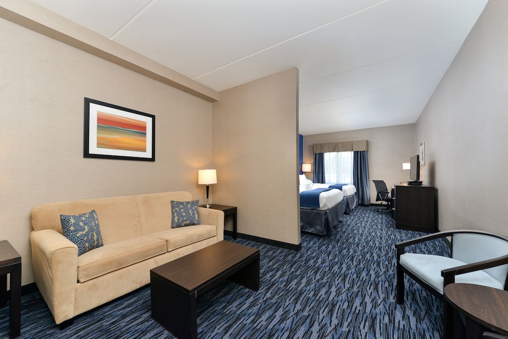 Holiday Inn Express and Suites Peekskill-Lower Hudson Valley 38/55