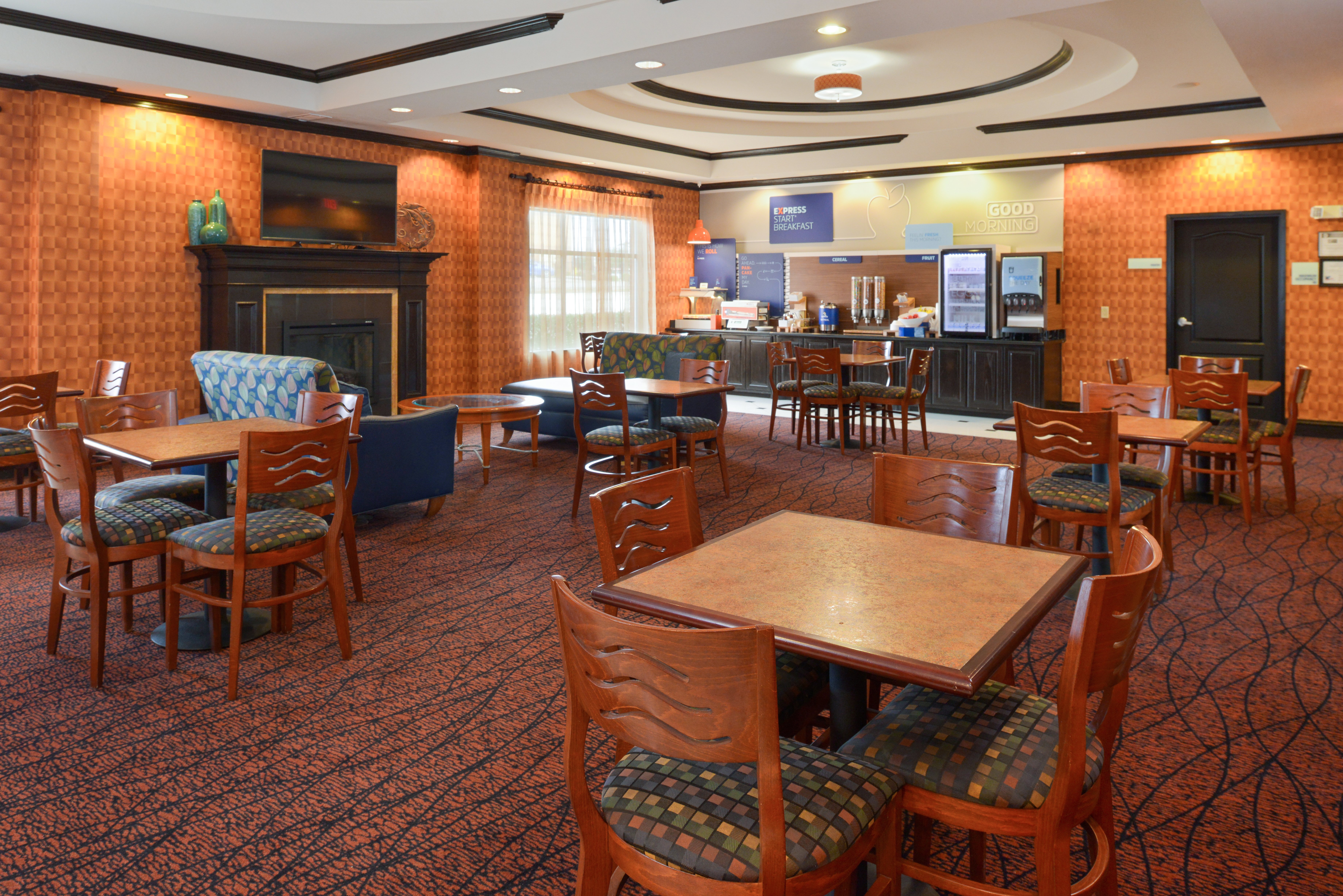 Holiday Inn Express & Suites Royse City - Rockwall, an IHG Hotel 47/70