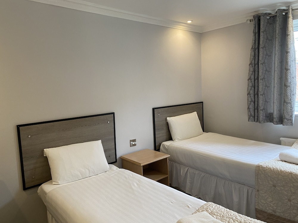STANDARD, TWIN BEDS