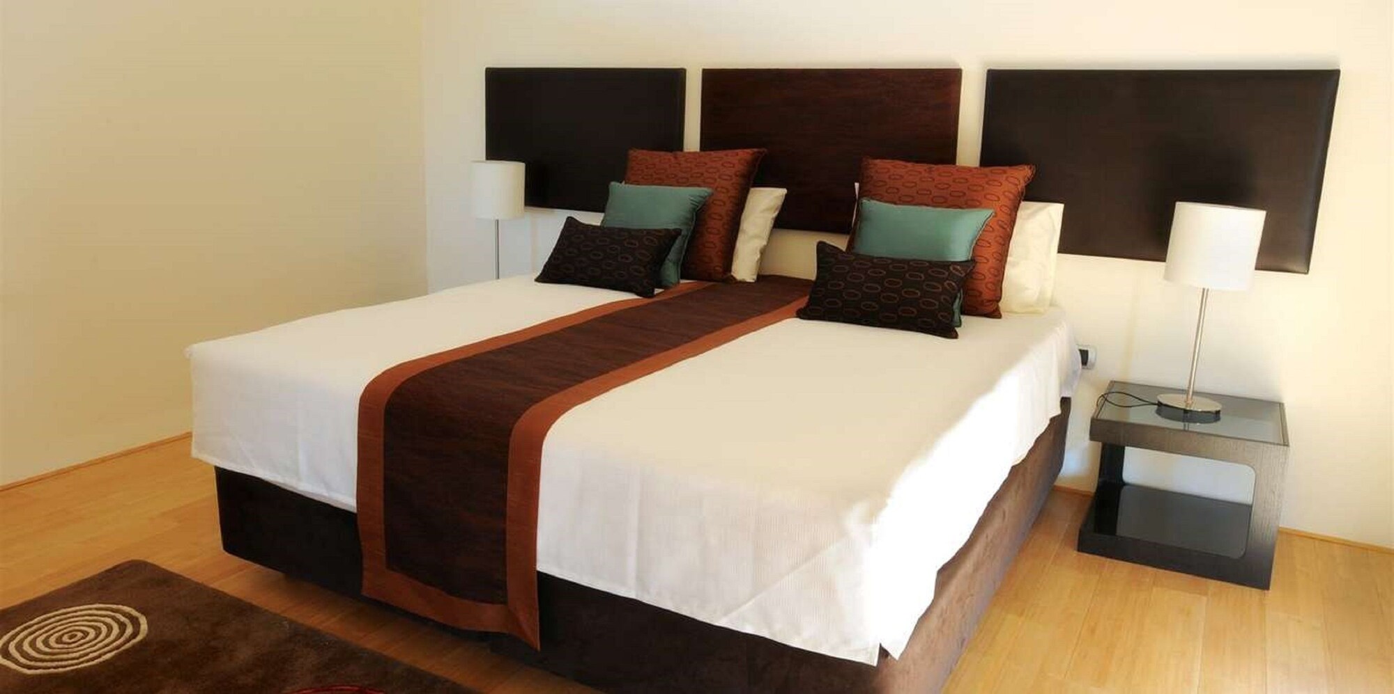 2 Bedrooms, Villa, 1 King and 1 Single Beds, 1 Queen and 1 Single Bed, Ocean Front, Sofa