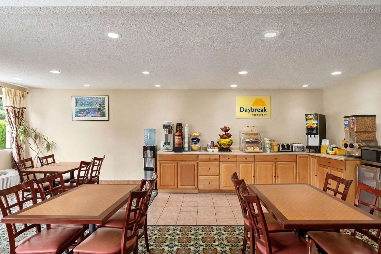 The Cayuga Inn at the Finger Lakes 19/24
