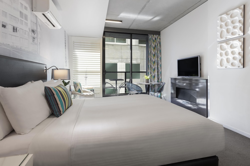 Oaks Melbourne on William Suites 13/50
