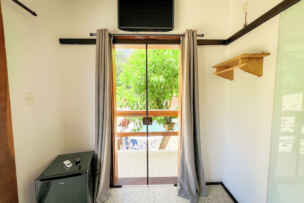 Velinn Pousada Canoa Ilhabela 25/50