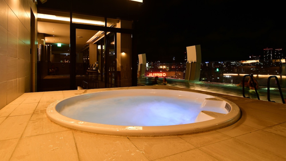 Hotel Aqua Citta Naha by WBF 9/83