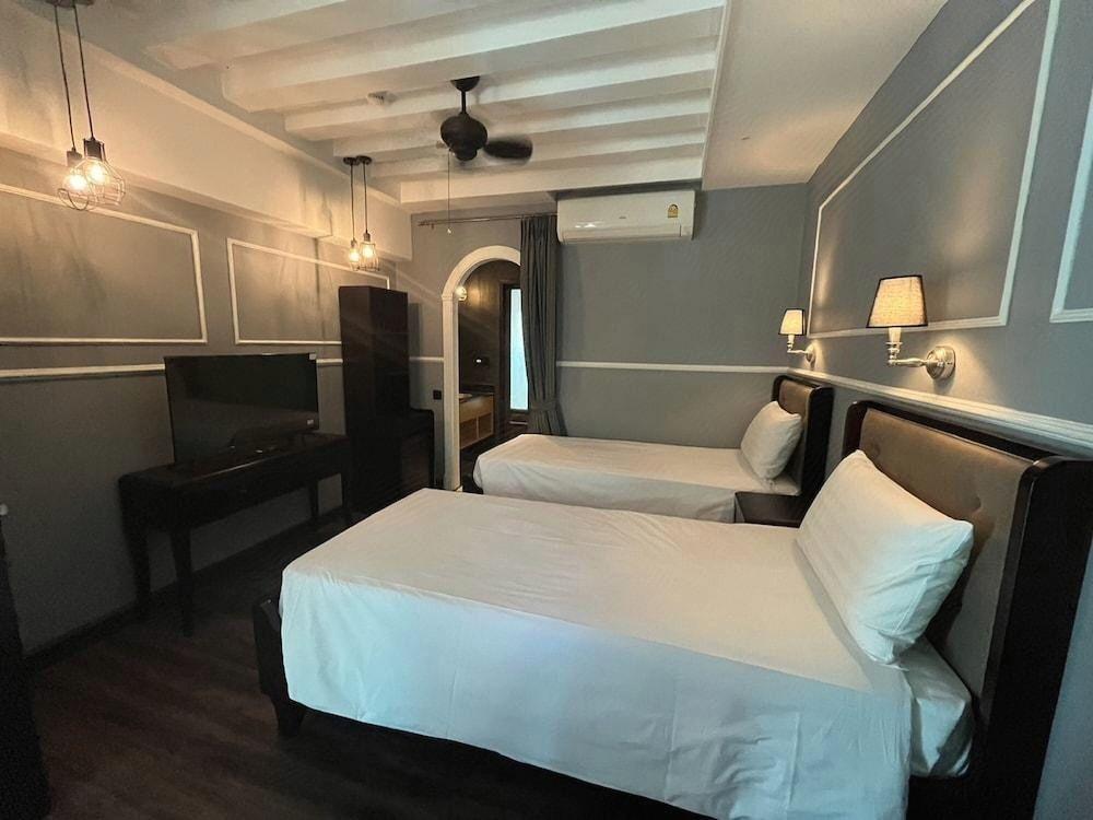 Havana, Deluxe