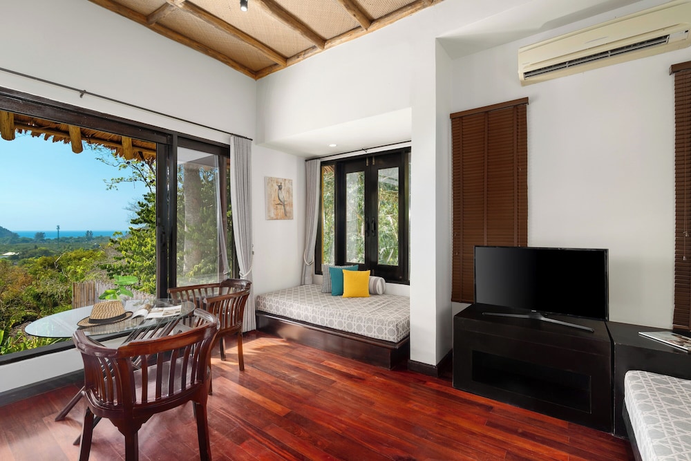 SAii Phi Phi Island Village 48/62
