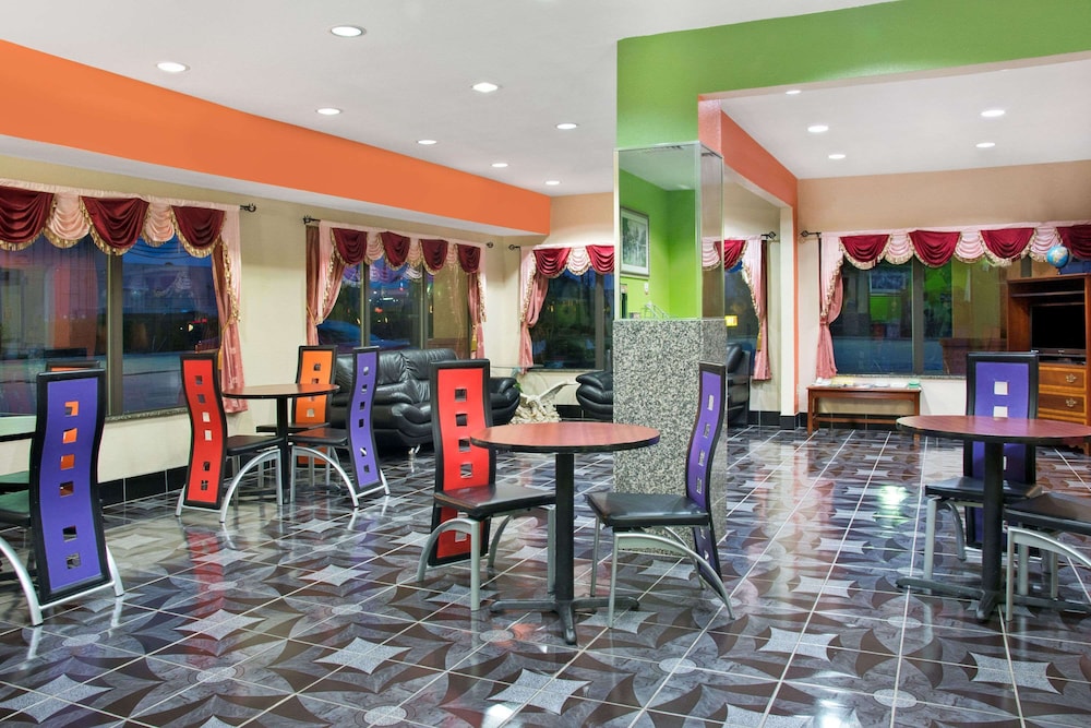 Belleza Inn & Suites Humble / FM 1960 25/36