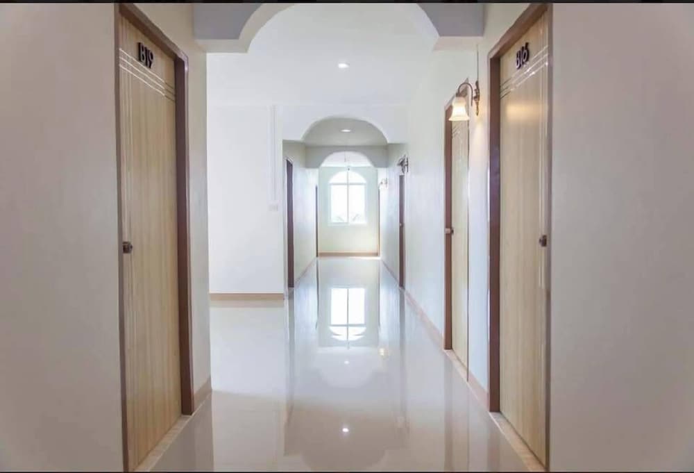 Maesot Siri Hotel 35/50