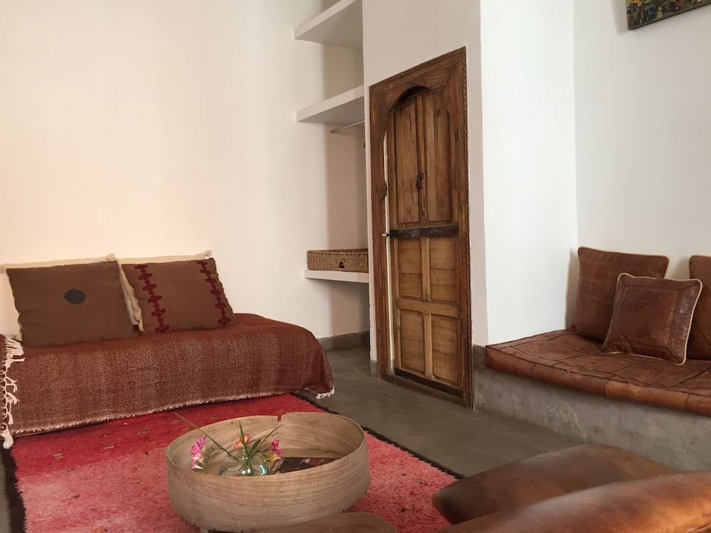 Riad Up 25/47