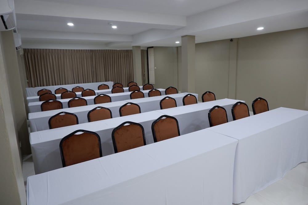 Eurana Boutique Hotel 74/87