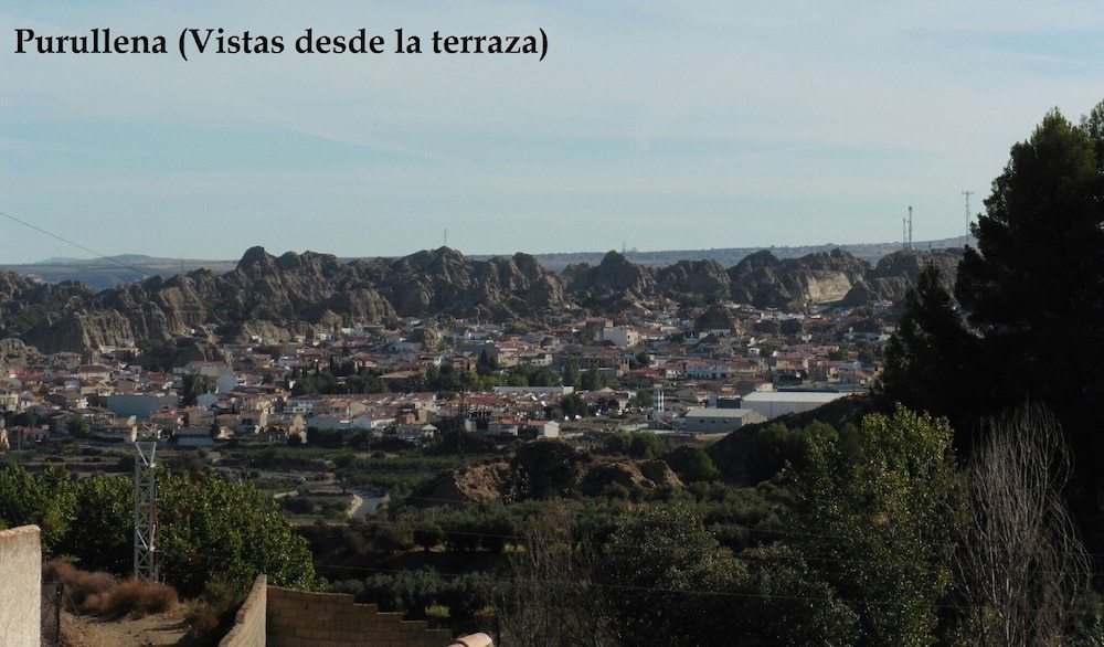 HOSTAL RURAL MONTUAL 45/49